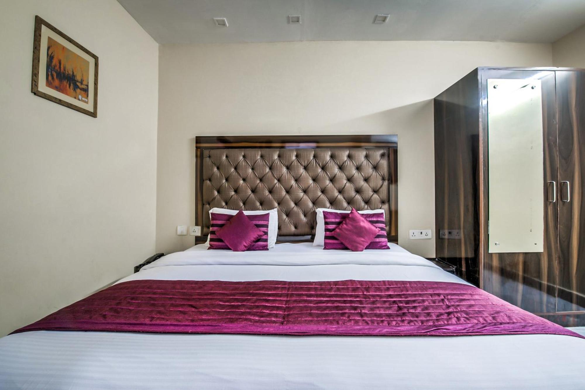 Hotel O Crosswinds Residency Indirapuram Екстериор снимка