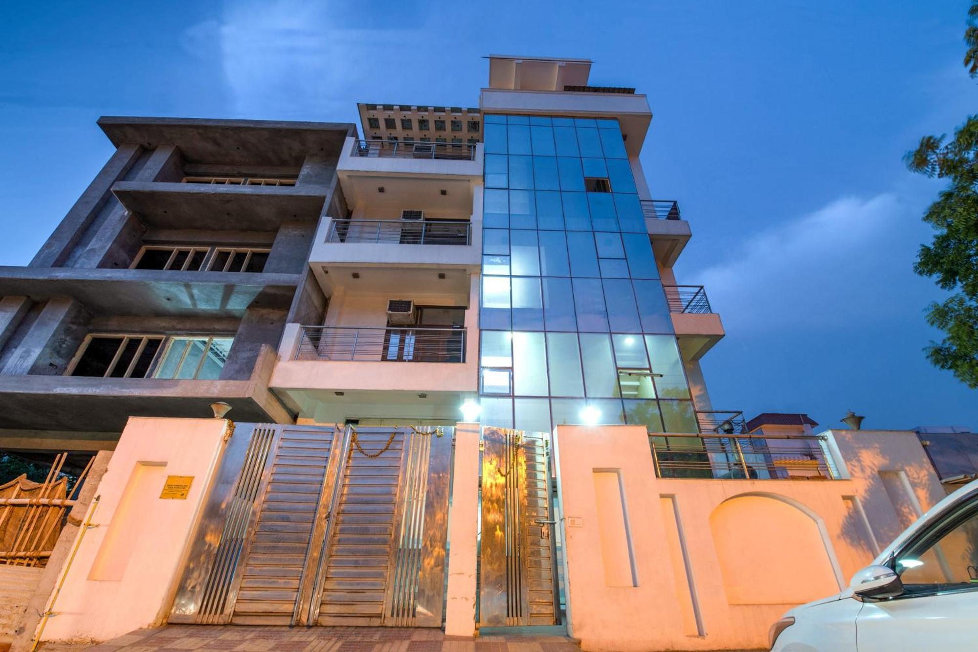 Hotel O Crosswinds Residency Indirapuram Екстериор снимка