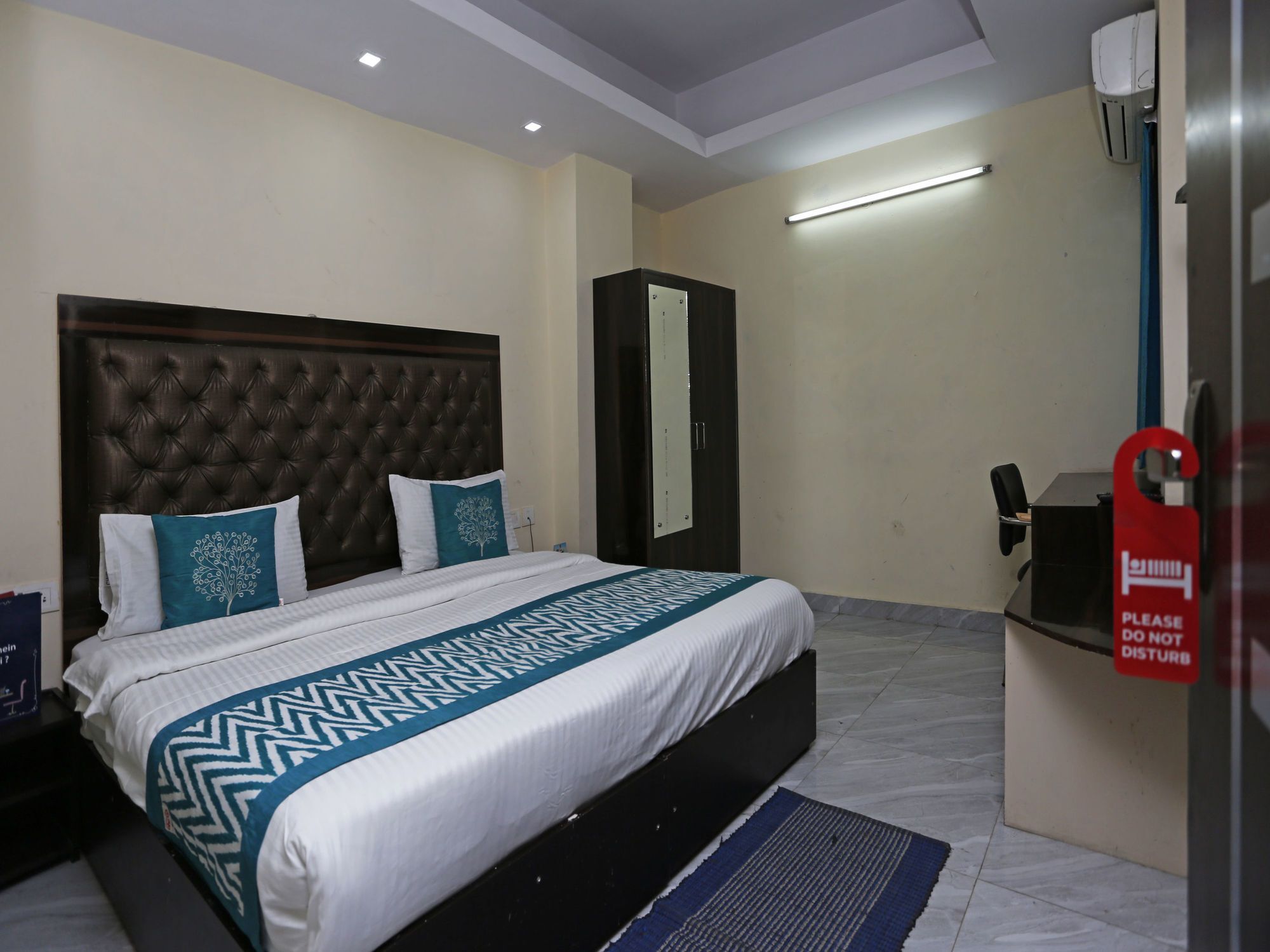 Hotel O Crosswinds Residency Indirapuram Екстериор снимка
