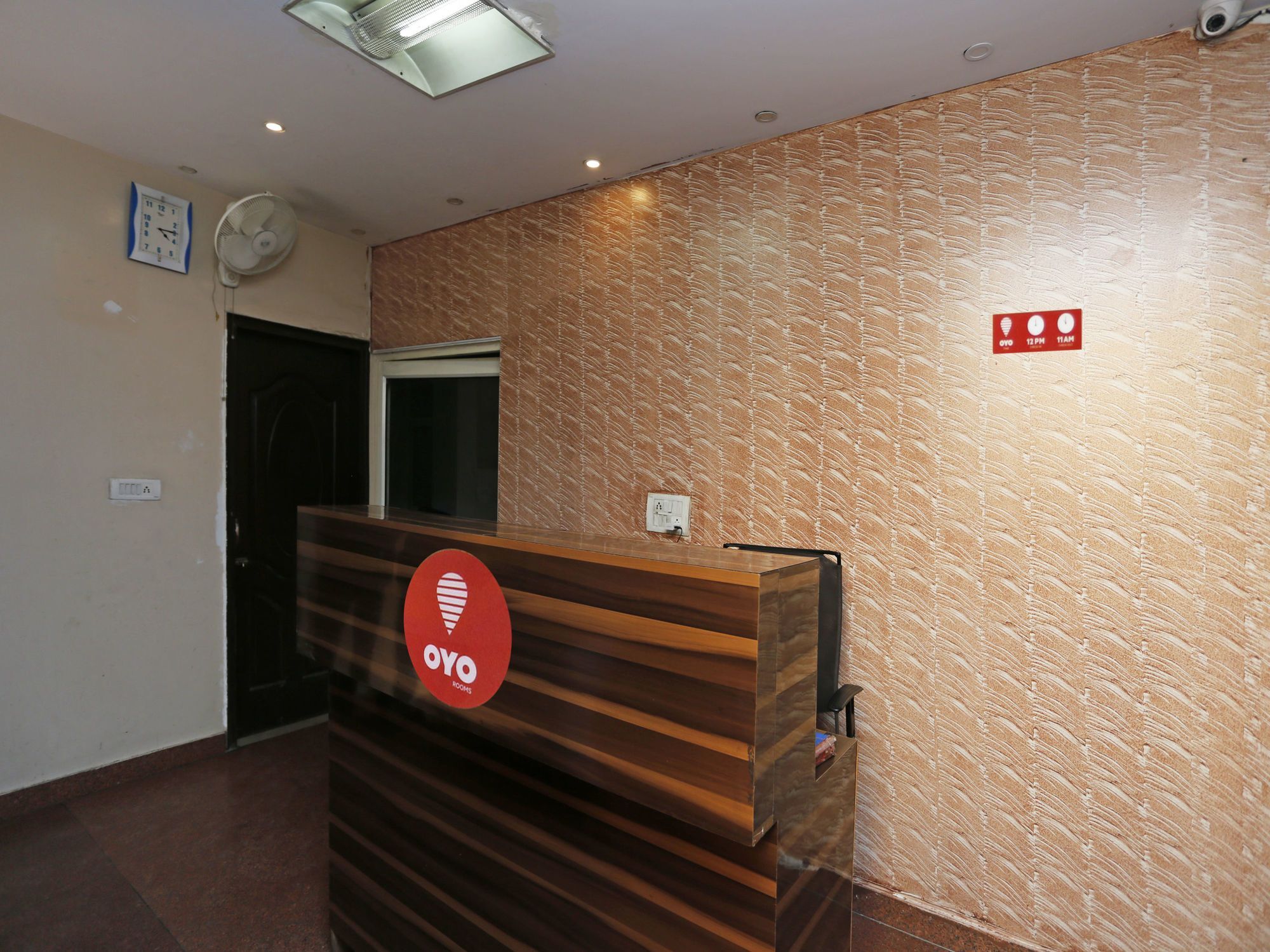 Hotel O Crosswinds Residency Indirapuram Екстериор снимка
